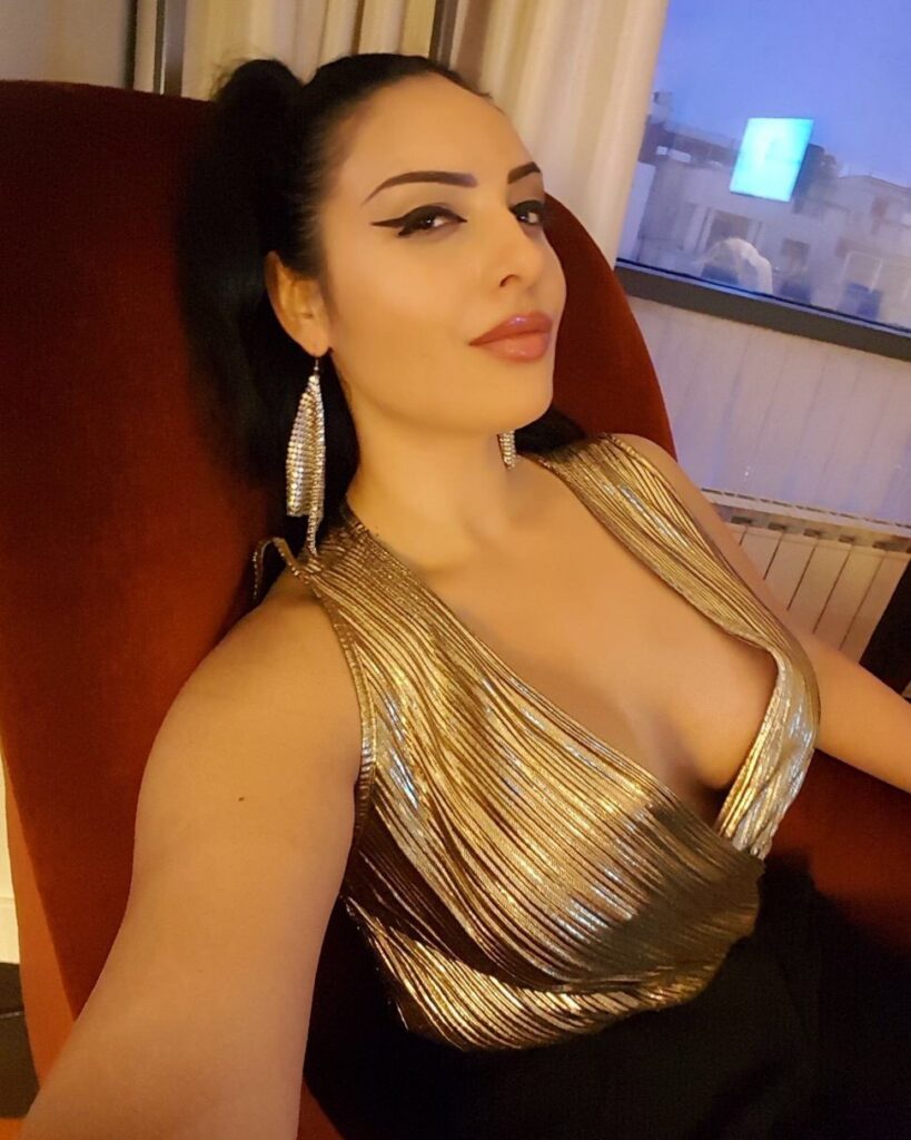 Private BDSM session booking in Kanpur with Mistress Seema